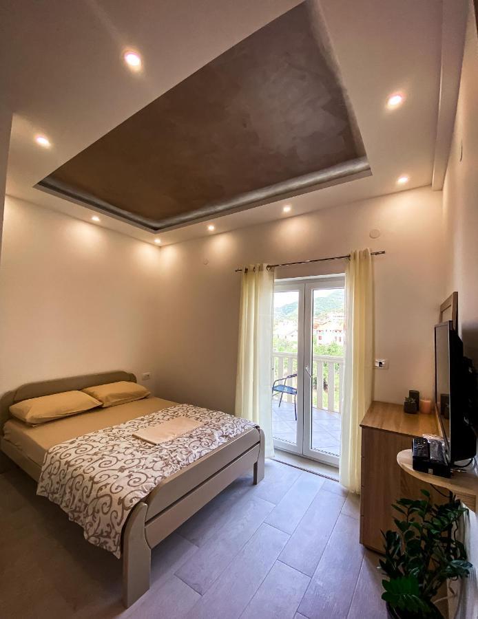 Mavalux Apartments Tivat Luaran gambar