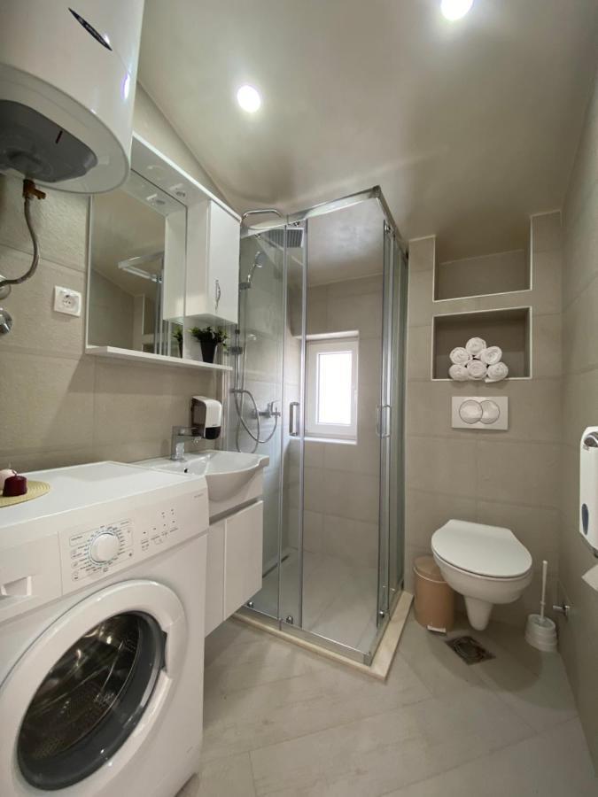 Mavalux Apartments Tivat Luaran gambar