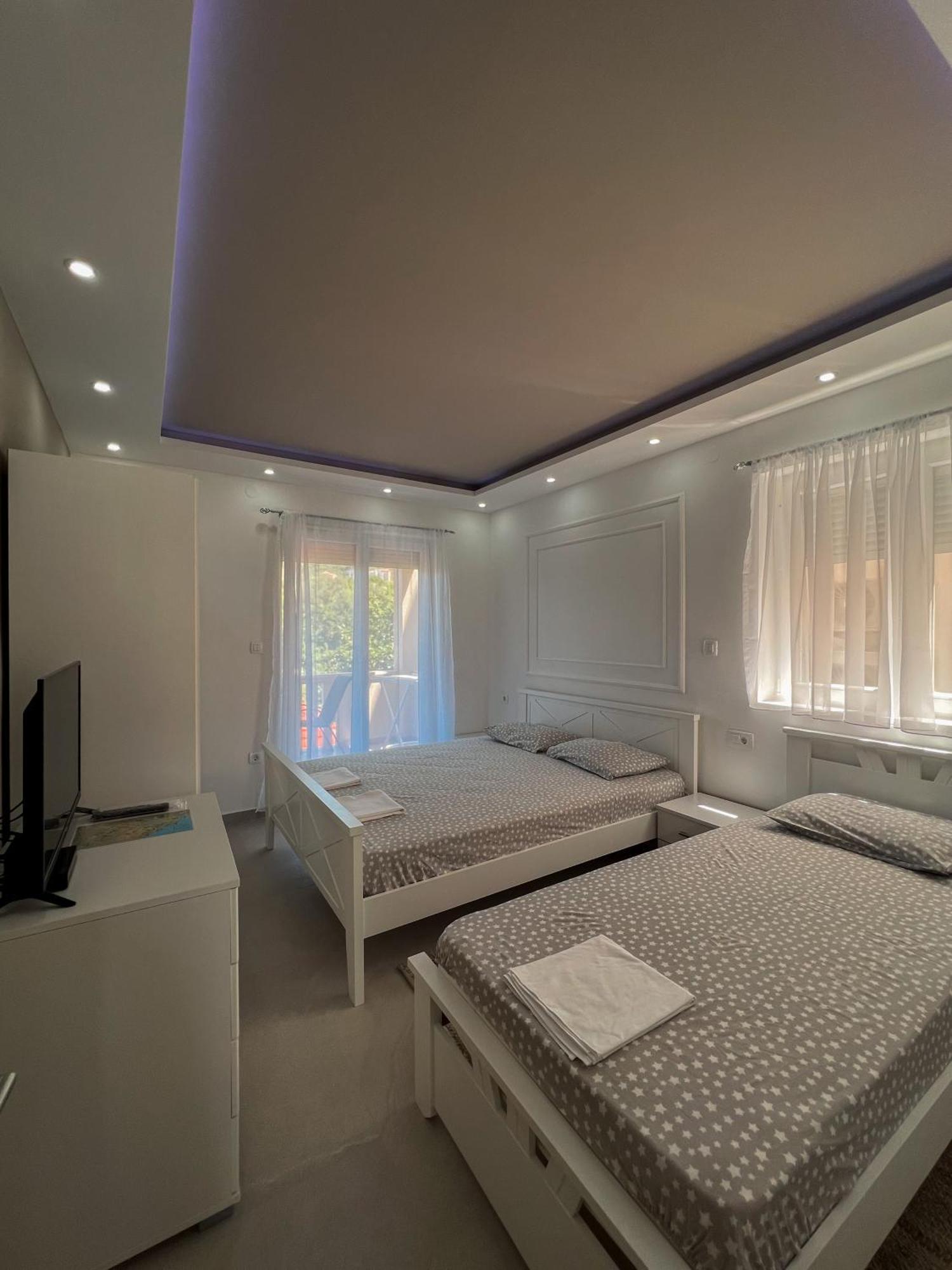 Mavalux Apartments Tivat Luaran gambar