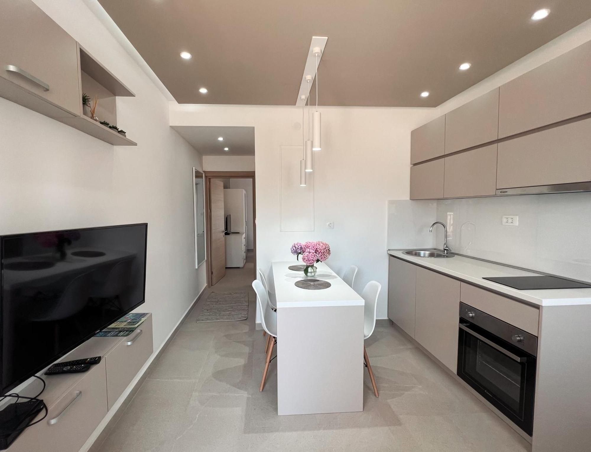 Mavalux Apartments Tivat Luaran gambar