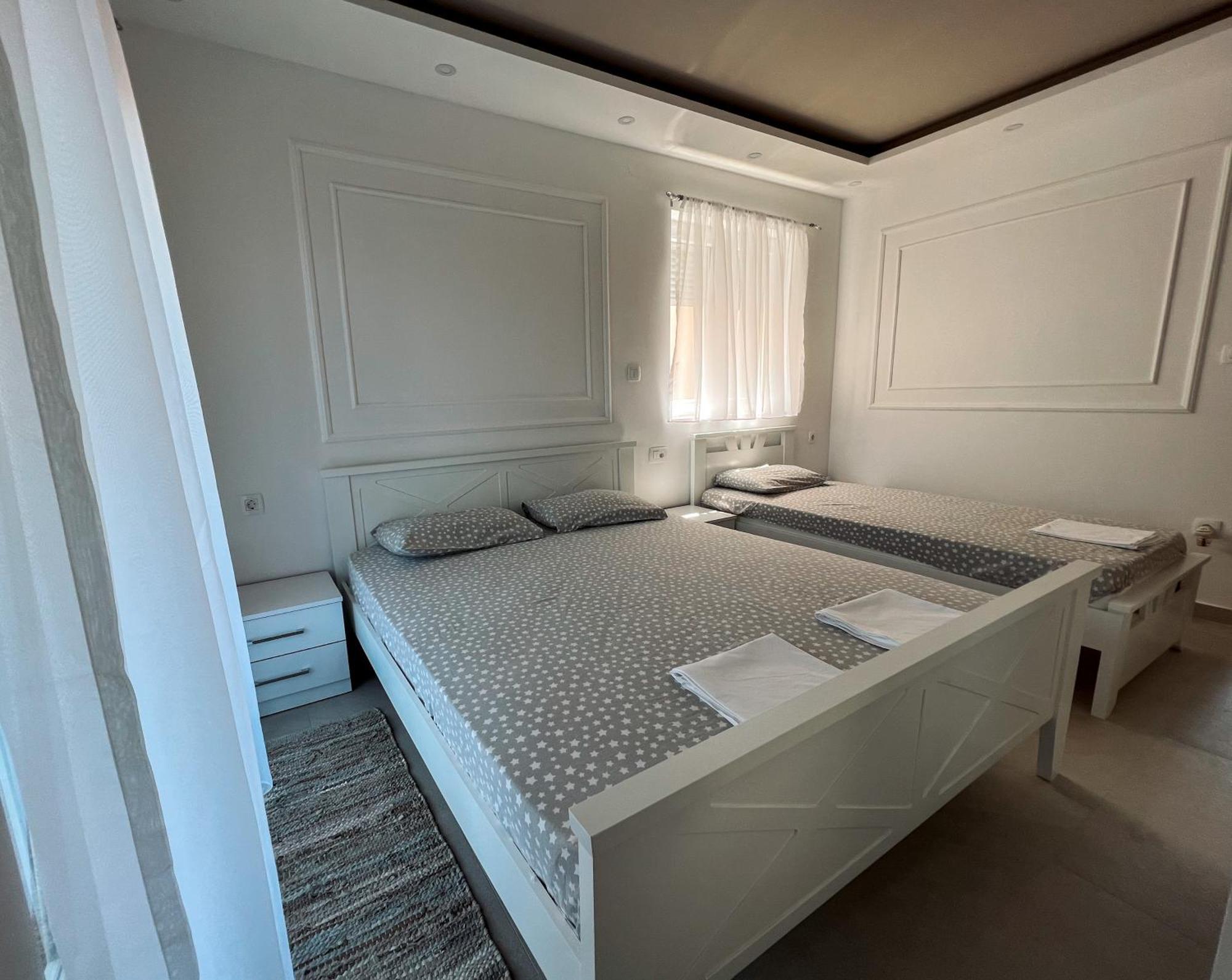 Mavalux Apartments Tivat Luaran gambar