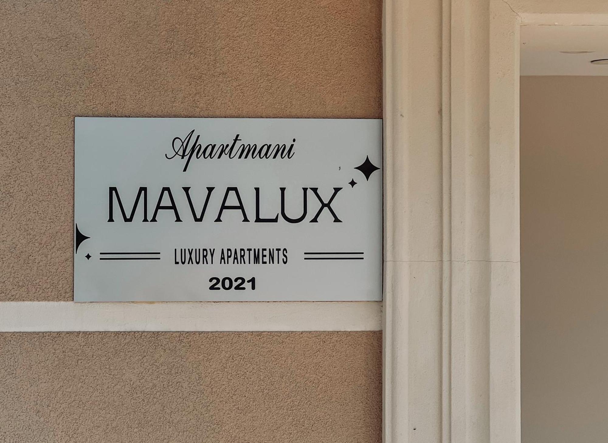 Mavalux Apartments Tivat Luaran gambar