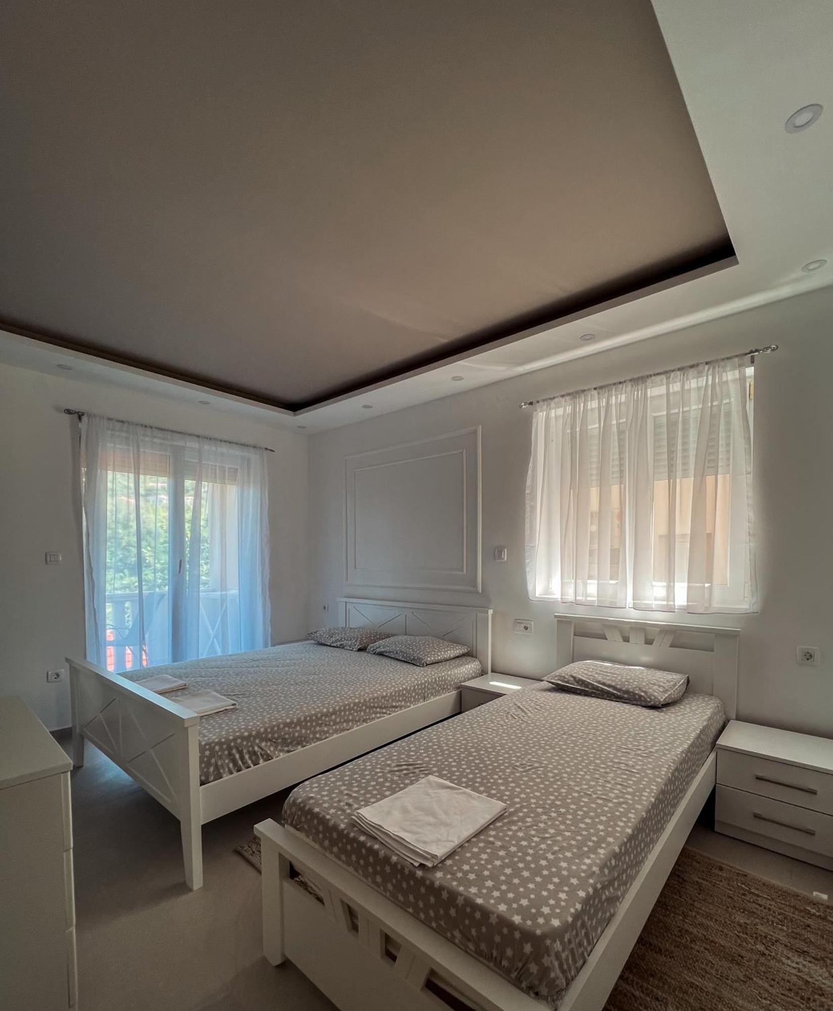 Mavalux Apartments Tivat Luaran gambar