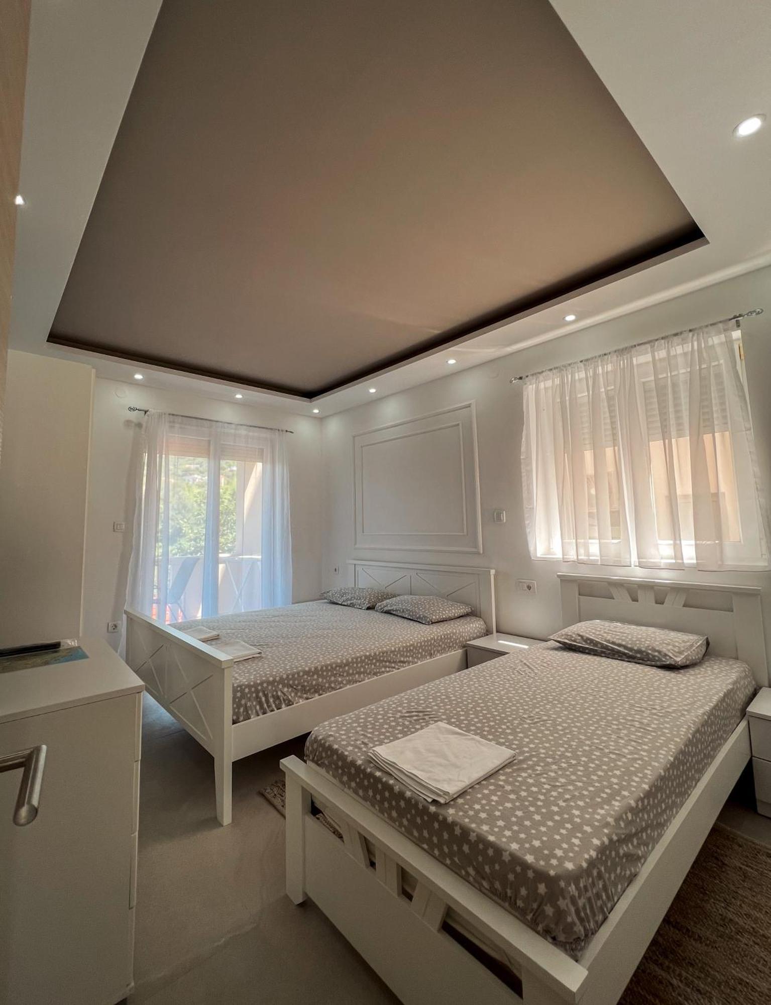 Mavalux Apartments Tivat Luaran gambar