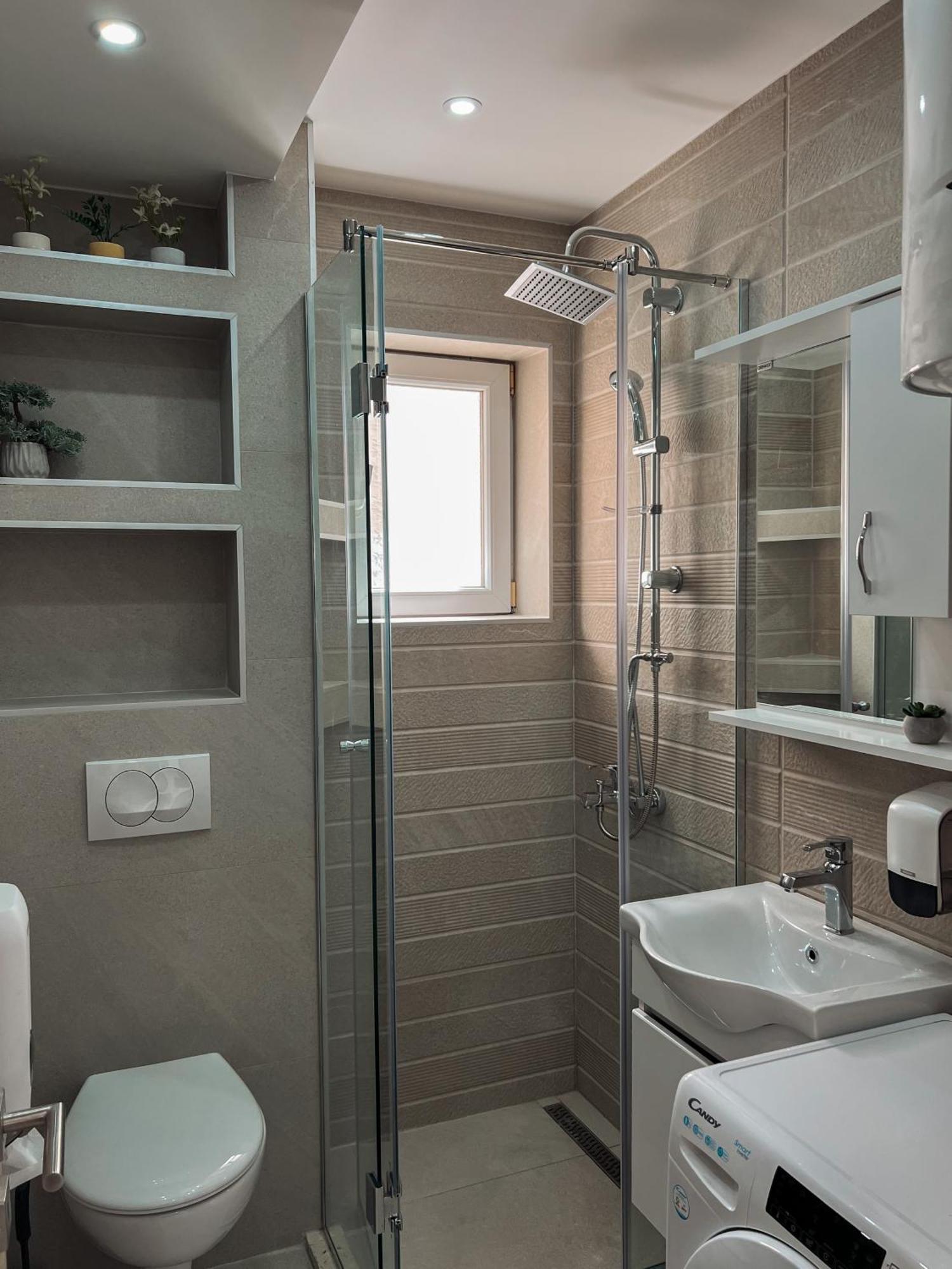Mavalux Apartments Tivat Luaran gambar